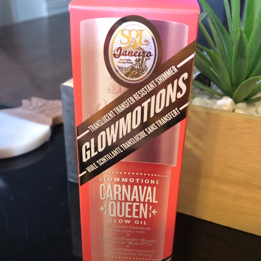 Sol de Janeiro Glow Motions Carnaval Queen